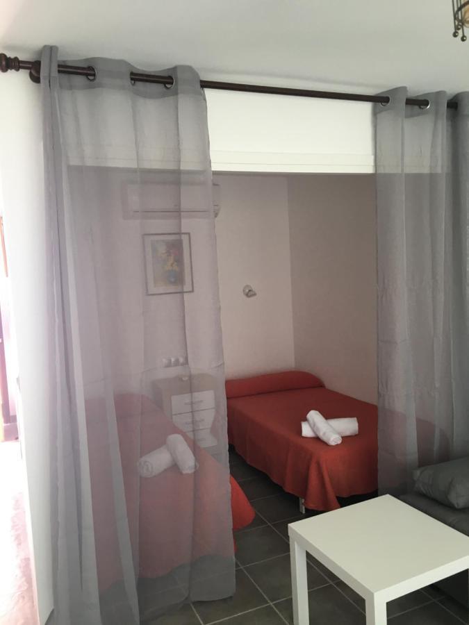 Bermudas-Turis Apartamentos Бенидорм Екстериор снимка