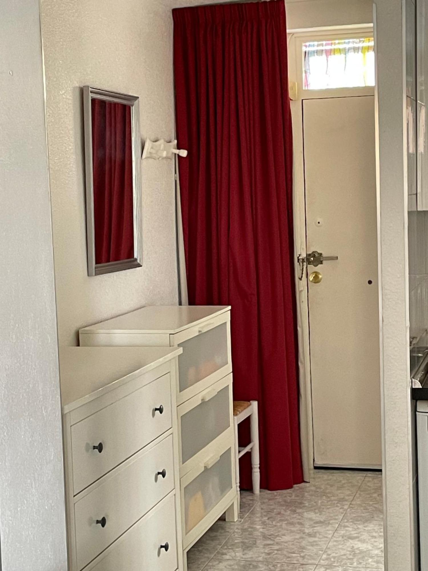 Bermudas-Turis Apartamentos Бенидорм Екстериор снимка